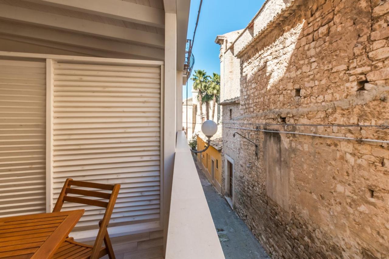 The Bell Apartment Comiso Exterior photo