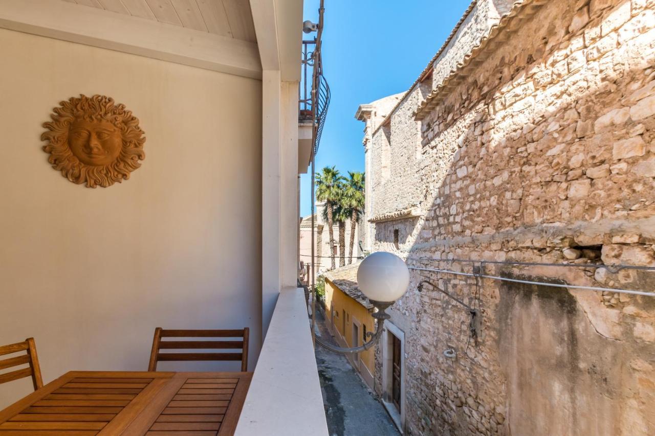 The Bell Apartment Comiso Exterior photo